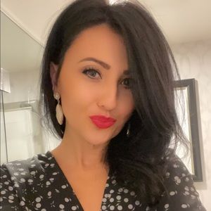 Meet your Posher, Natasha